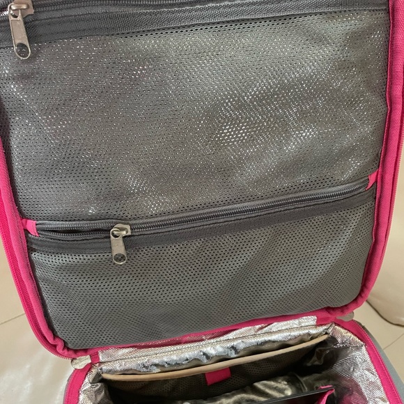 Six Pack Prodigy Fitness Gray and Pink Bag, Backpack, Meal Storage - Picture 13 of 16